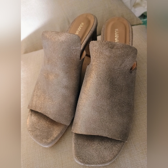 Kaanas block heal shimmer champagne sandals - Picture 14 of 16